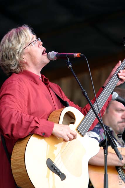 merlefest2004054a